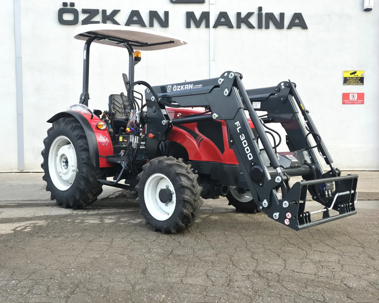 FL 3000 traktör ön yükleyici Özkan Makina