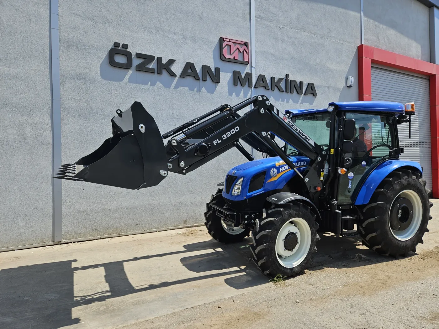 FL 3300 traktör ön yükleyici Özkan Makina