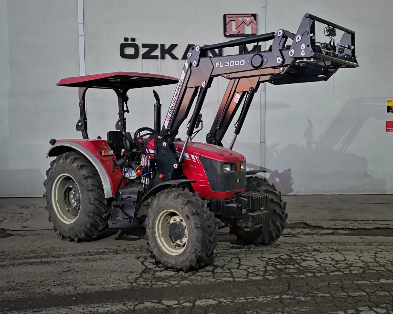 FL 3000 traktör ön yükleyici Özkan Makina